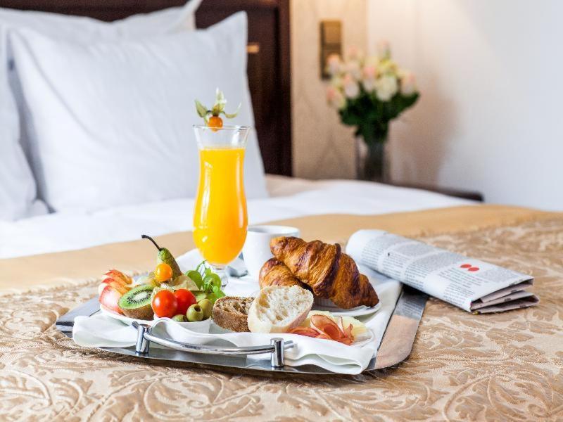 The Von Stackelberg Hotel Талин Стая снимка